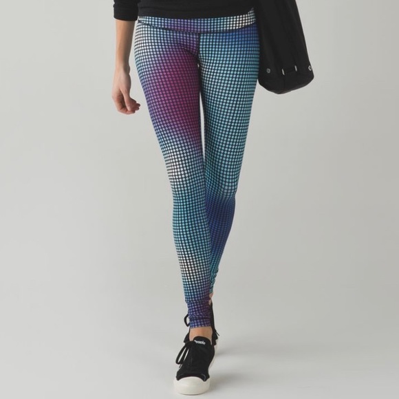 Lululemon Wunder Under Pant III, Cosmic Dot White Multi / Black - Picture 3 of 11
